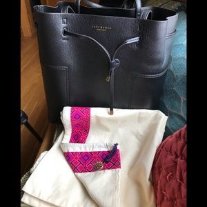 Tory Burch bucket bag